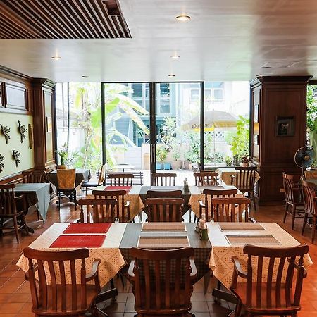 Ruamchitt Travelodge Bangkok Exterior photo