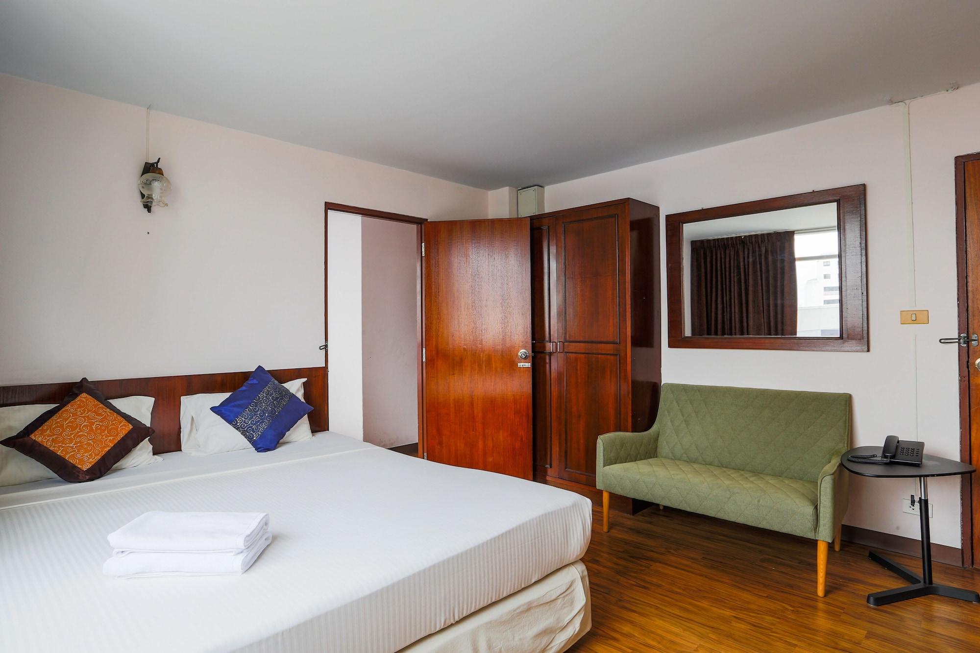 Ruamchitt Travelodge Bangkok Exterior photo
