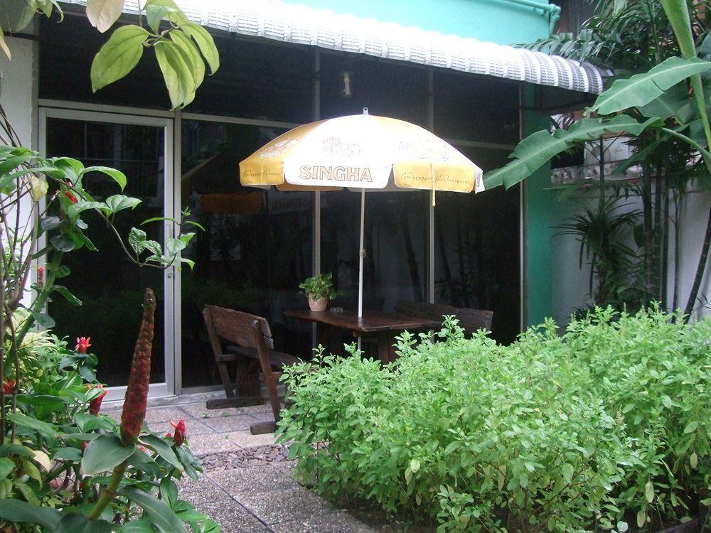 Ruamchitt Travelodge Bangkok Exterior photo